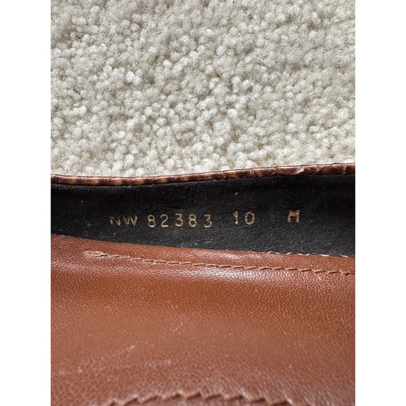 Stuart Weitzman Snakeskin Brown Pointed Flats - Picture 4 of 8